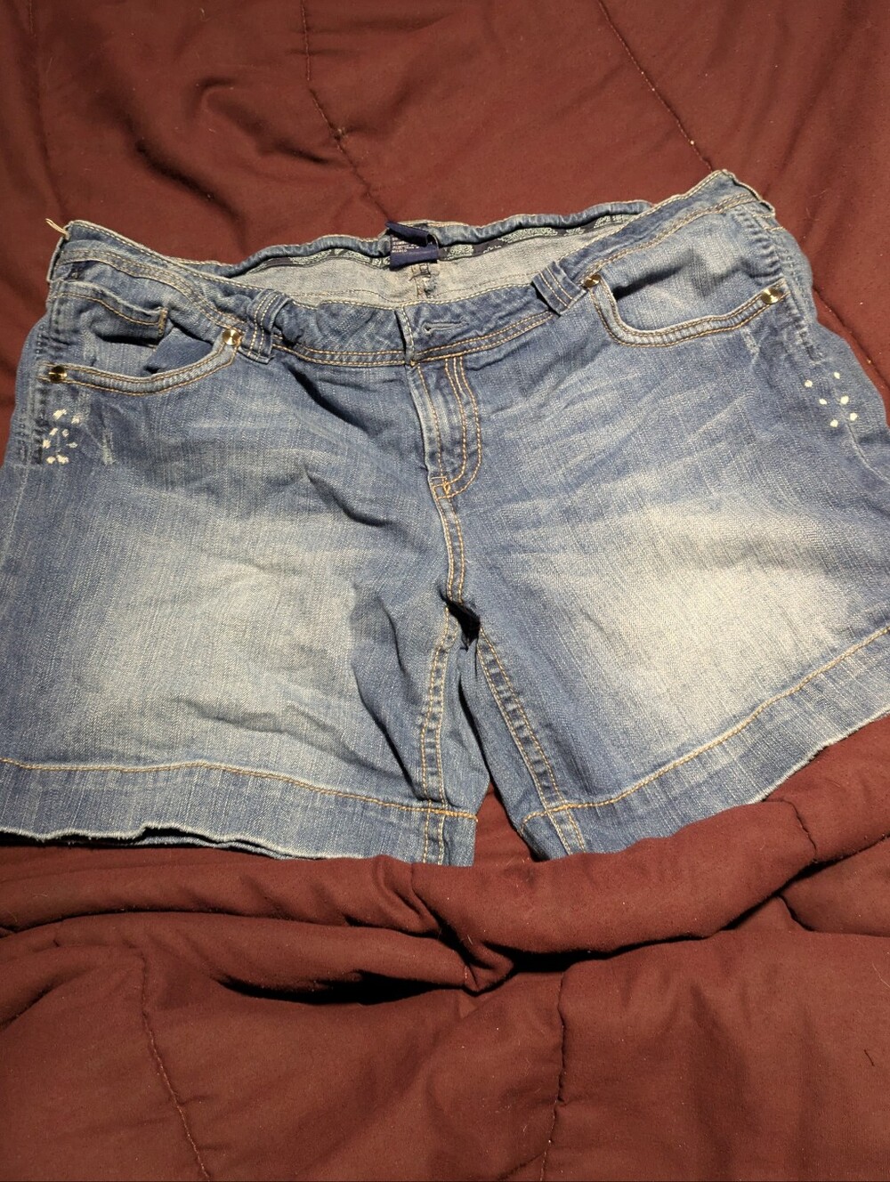 Vanity "Sasha"‎ Denim Flattering Shorts - Size 34 | Boho Studded Detail ✨